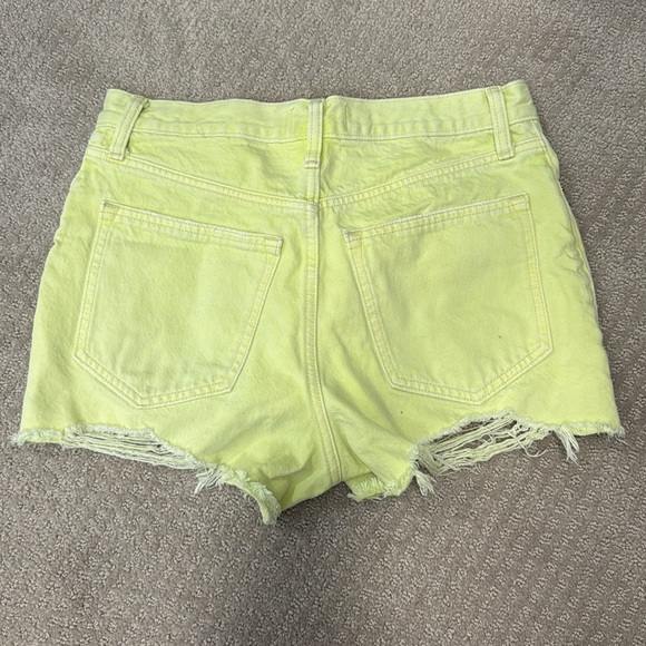 A&F Annie High Rise Short - Picture 3 of 3